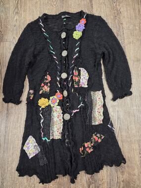 Mechant Black Gauzey Stretch Patchwork Crochet Flowers Tunic Cardigan Medium